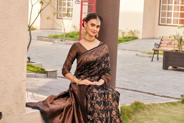 BLACK_KANJIVARAM_SILK__SAREE